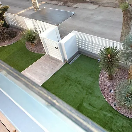 Exclusive ベラーリア・イジェア・マリーナ